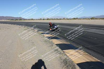 media/Dec-01-2025-Moto Forza (Mon) [[2daa91e15f]]/2-Intermediate Group/Session 4 (Turn 10 Inside)/